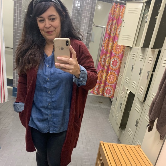 Meet your Posher, Marvilyn - Picture 2 of 2